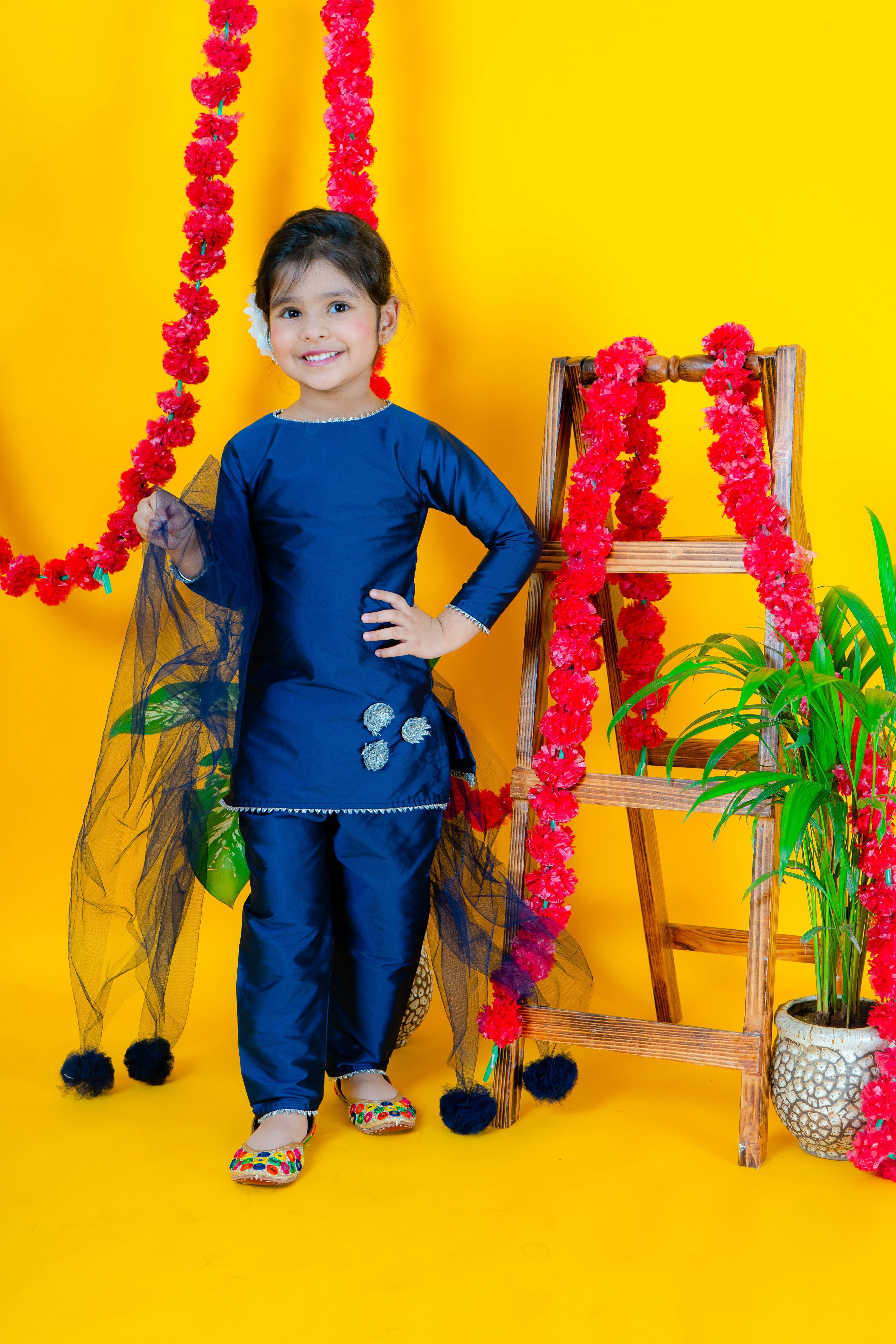 Royal Kingri Suit Set